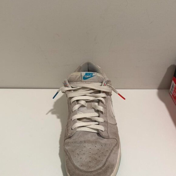 Nike Men's White and Grey Trainers - Picture 3 of 5